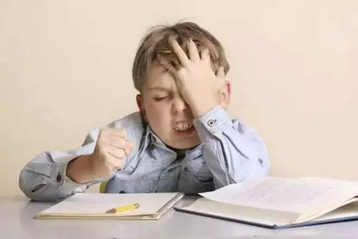 从姓名学分析孩子如何轻松学习，大量的重复劳动不可取